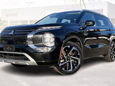 Used 2024 Mitsubishi Outlander SEL image 31