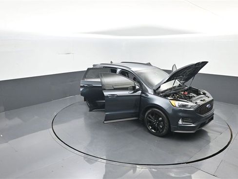 Used 2022 Ford Edge ST-Line image 34