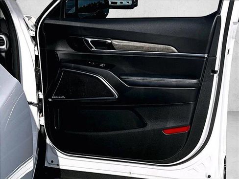 Used 2022 Kia Telluride SX w/ Towing Package FWD image 19