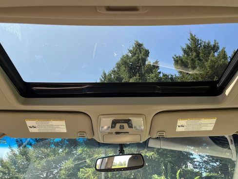 Used 2016 Toyota Sienna XLE AWD/4WD image 9