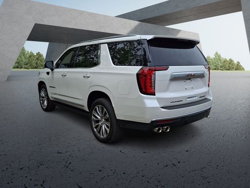 Used 2022 GMC Yukon Denali AWD/4WD image 3