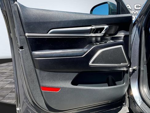 Used 2020 Kia Telluride LX AWD/4WD image 22