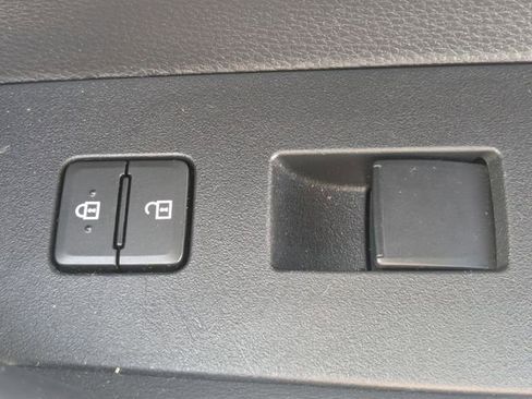 Used 2022 Toyota Corolla SE image 31