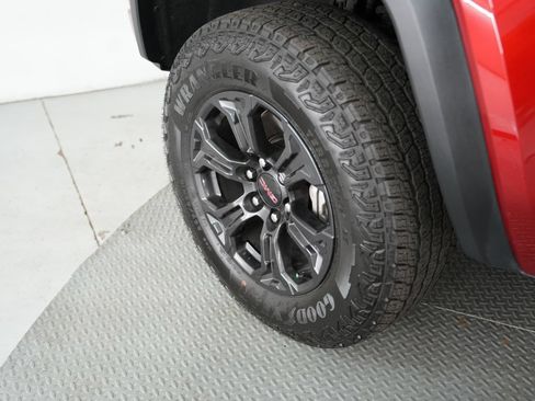Used 2025 GMC Canyon Elevation w/ Convenience Package RWD image 56