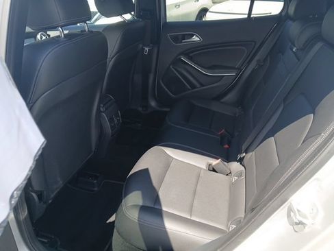 Used 2018 Mercedes-Benz GLA 250 4MATIC image 14