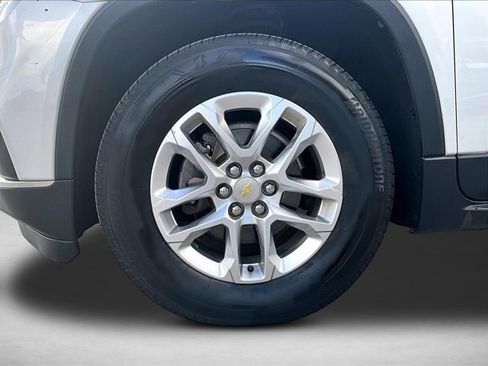 Used 2019 Chevrolet Traverse LT image 10