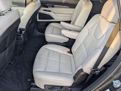 Used 2020 Kia Telluride SX image 22