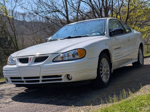 Used 2001 Pontiac Grand Am SE w/ Solid Value Appearance Pkg FWD image 31