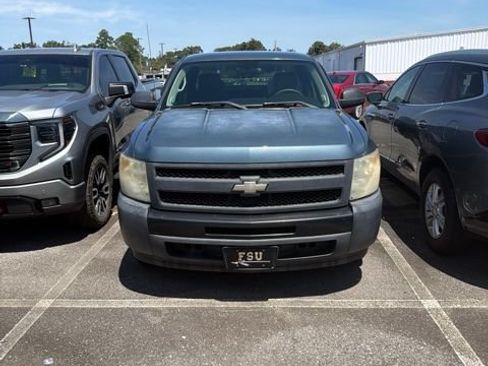 Used 2011 Chevrolet Silverado 1500 W/T RWD image 1
