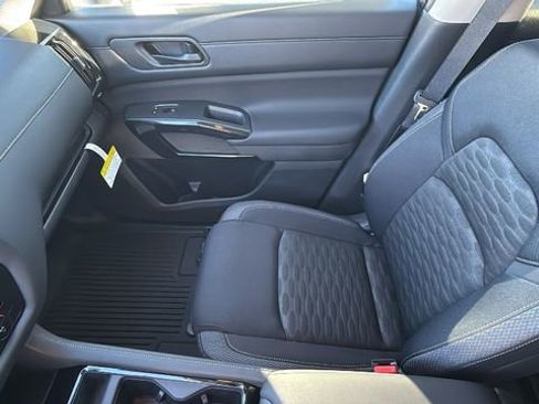 New 2025 Nissan Pathfinder SV w/ Cargo Package image 12