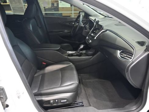 Used 2024 Chevrolet Malibu LT FWD image 10