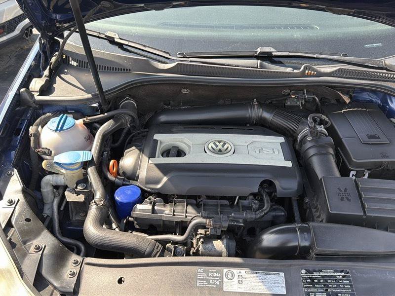 Used 2010 Volkswagen GTI 4-Door FWD image 31