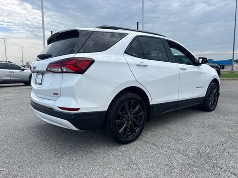 Used 2023 Chevrolet Equinox RS w/ RS Leather Package FWD image 8