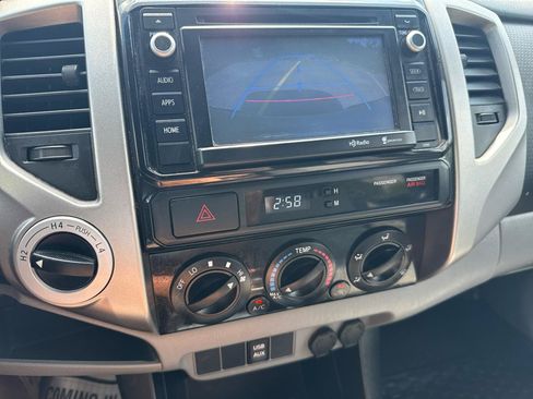 Used 2014 Toyota Tacoma 4x4 Double Cab image 22