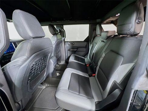 Used 2024 Ford Bronco Black Diamond image 24