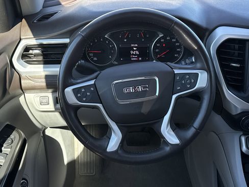 Used 2021 GMC Acadia SLT image 32