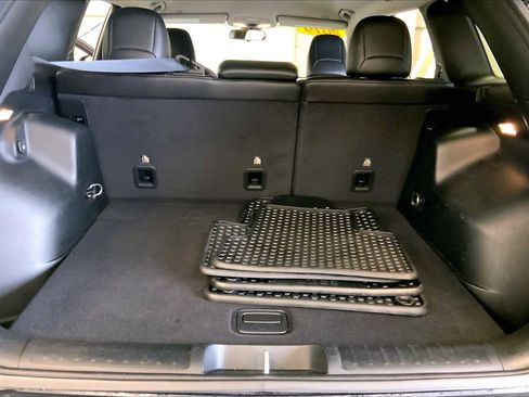 Used 2019 Jeep Cherokee Latitude Plus w/ Cold Weather Group image 33