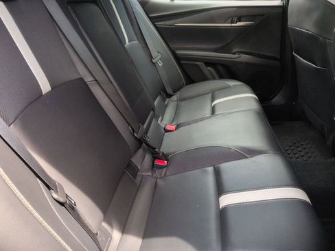 Used 2025 Toyota Camry SE w/ Convenience Package FWD image 31