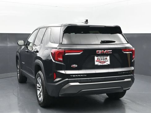 Used 2026 GMC Terrain Elevation FWD image 4