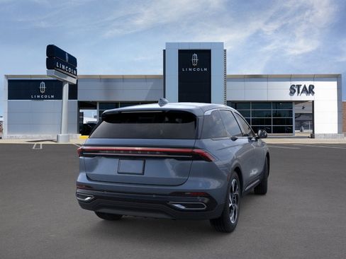 New 2026 Lincoln Nautilus Premier AWD/4WD image 8