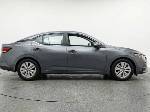 Used 2025 Nissan Sentra S image 11