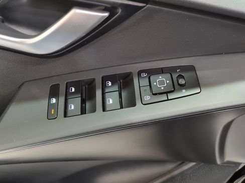 Certified 2023 Kia Niro LX FWD image 16