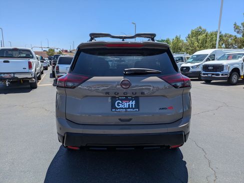 Used 2026 Nissan Rogue SV w/ Rock Creek Premium Package AWD/4WD image 4