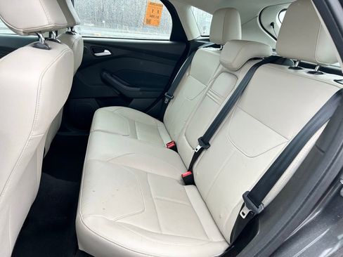 Used 2016 Ford Focus Titanium image 15