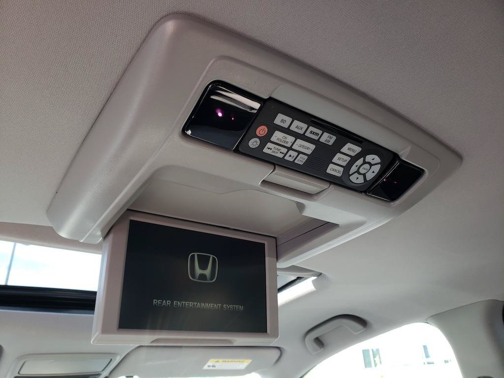 Used 2017 Honda Pilot Elite image 12