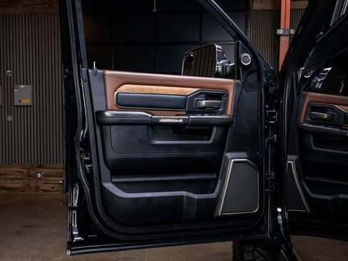 Used 2022 RAM 3500 Limited image 35