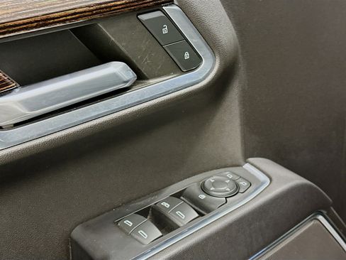 Used 2023 GMC Sierra 1500 Elevation image 15