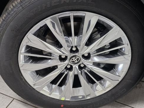 New 2026 Toyota Grand Highlander Platinum image 12