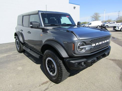 Used 2025 Ford Bronco Badlands AWD/4WD image 10