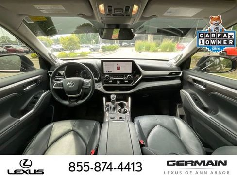 Used 2023 Toyota Highlander Limited AWD/4WD image 14