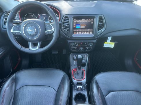 Used 2018 Jeep Compass Trailhawk w/ Leather Interior Group image 13
