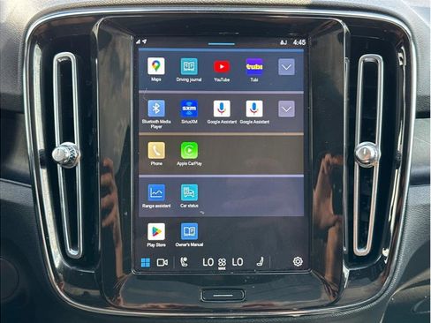 Used 2022 Volvo C40 P8 Recharge Ultimate image 17