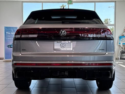 New 2025 Volkswagen Atlas Cross Sport SEL R-Line image 6