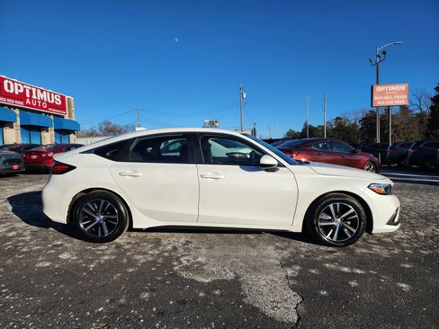 Used 2024 Honda Civic LX image 8