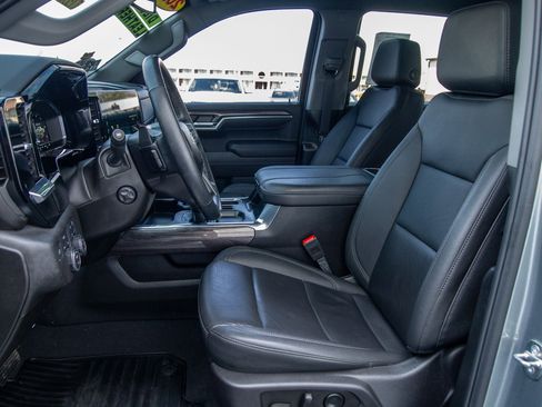 Used 2024 Chevrolet Silverado 1500 LTZ image 13