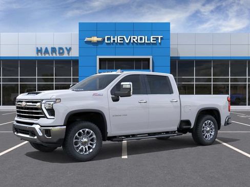 New 2026 Chevrolet Silverado 2500 LTZ w/ LTZ Convenience Package AWD/4WD image 2