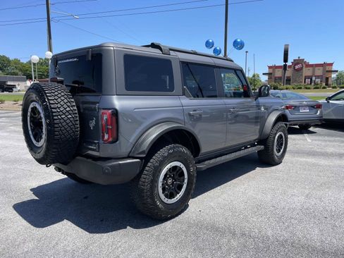 Used 2023 Ford Bronco Outer Banks w/ Sasquatch Package AWD/4WD image 4