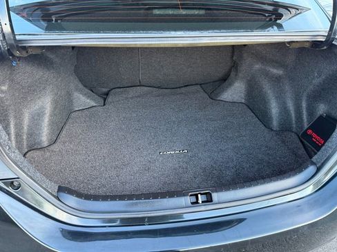 Used 2018 Toyota Corolla L image 27