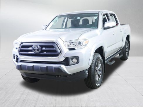 Used 2023 Toyota Tacoma SR5 w/ Technology Package AWD/4WD image 3