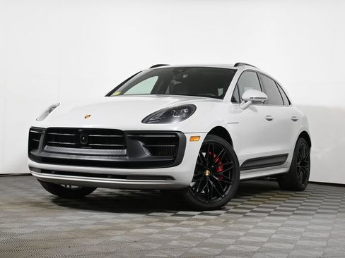 Used 2026 Porsche Macan GTS AWD/4WD image 1