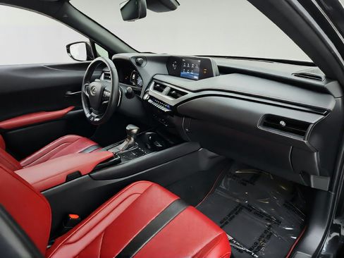 Used 2019 Lexus UX 200 F Sport w/ F Sport Premium Package FWD image 29