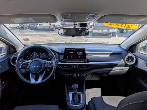 Used 2024 Kia Forte LXS FWD image 16