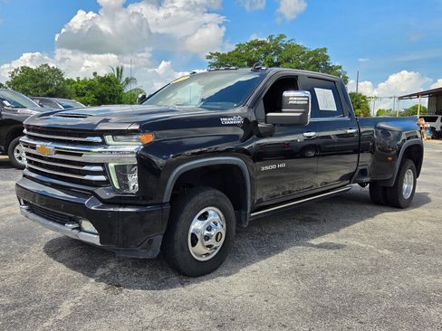 Certified 2022 Chevrolet Silverado 1500 RST AWD/4WD image 44