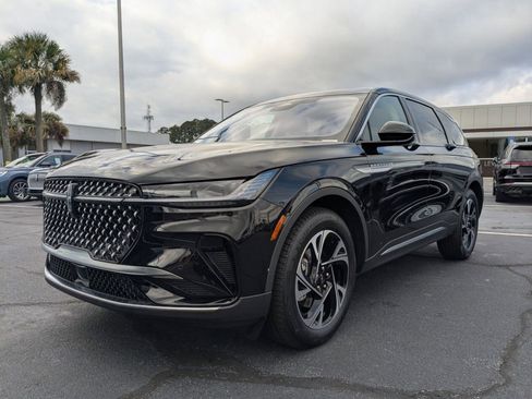 New 2026 Lincoln Nautilus Premier w/ Equipment Group 102A AWD/4WD image 8