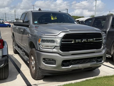 Used 2020 RAM 2500 Lone Star w/ Level 2 Equipment Group AWD/4WD image 3