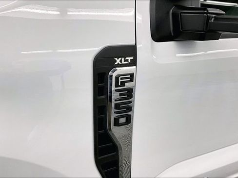 Used 2025 Ford F350 XLT image 9